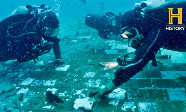 Divers find Challenger space shuttle wreckage off Florida coast