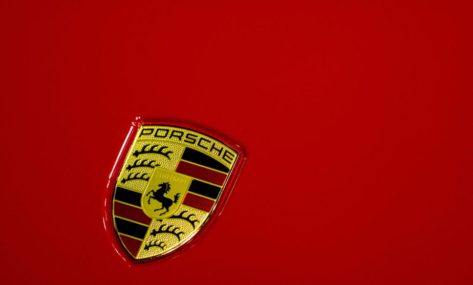 Porsche to ensure familiar software is available for customers