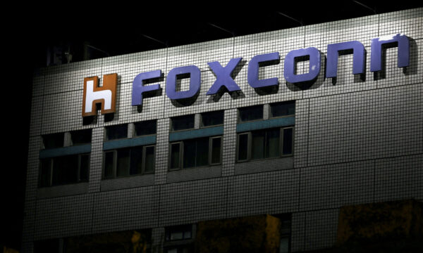 Apple supplier Foxconn replaces iPhone business chief