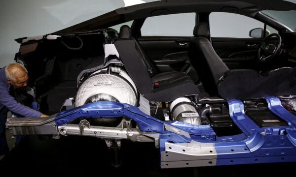 Honda to start producing new hydrogen fuel cell system co-developed with GM