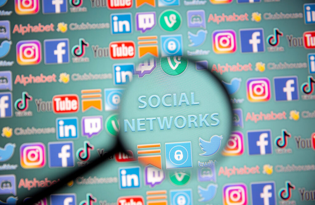 U.S. mulling a probe of deceptive advertising on social media