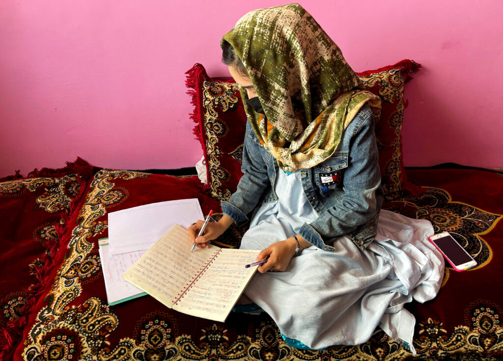 Afghan girls struggle with poor internet as they turn to online classes