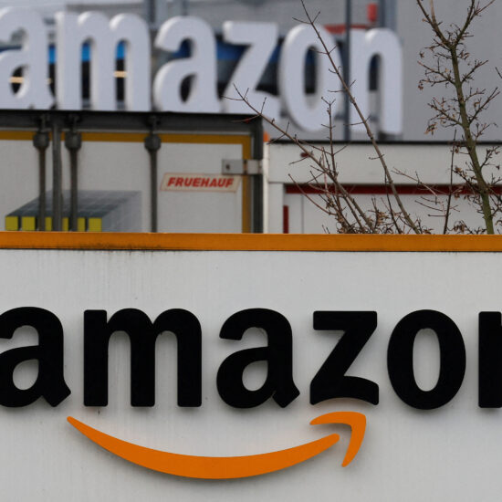 Amazon plans to trim employee stock awards amid tough economy