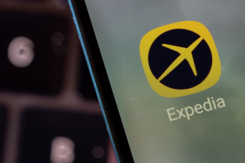 Expedia Group beats Street estimates on record lodging bookings