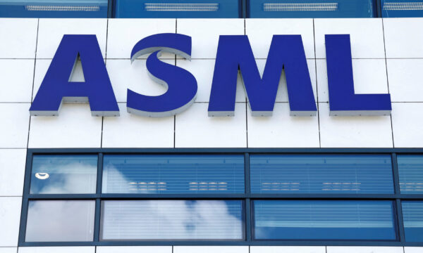 ASML to hire 100 researchers leaving Philips