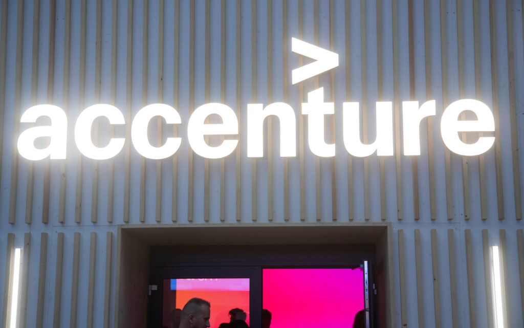 Accenture to cut 890 jobs from Irish operations