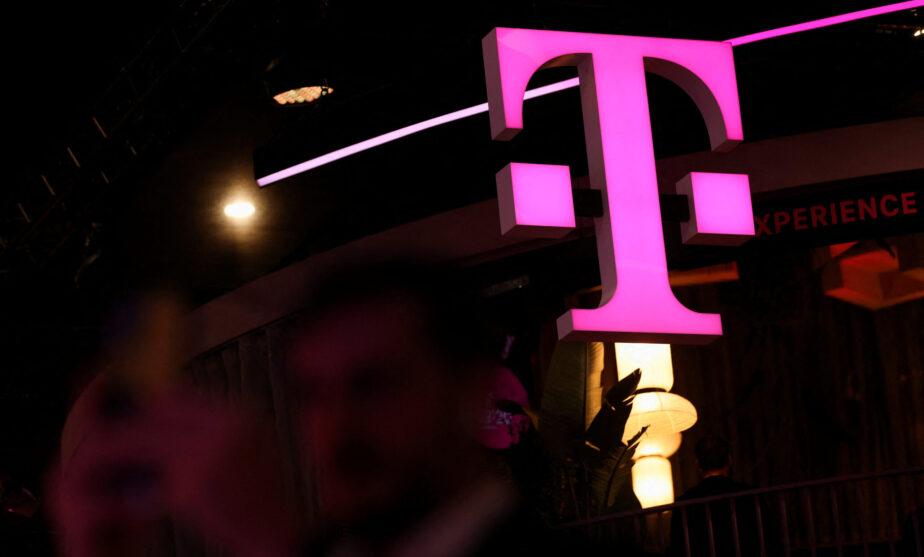 Deutsche Telekom lifts 2023 guidance slightly again