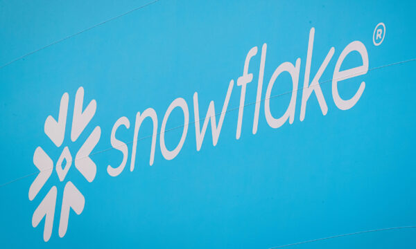 Snowflake beats quarterly estimates on strong demand for data management services