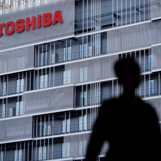 Toshiba says JIP's $14 billion tender offer set to succeed