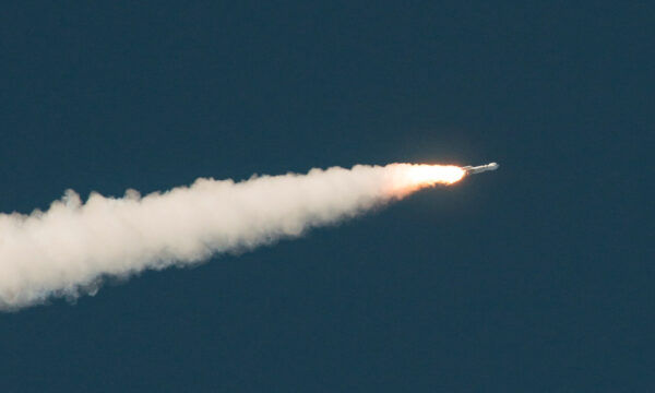 Capsule with NASA 's first asteroid sample heads for Utah touchdown