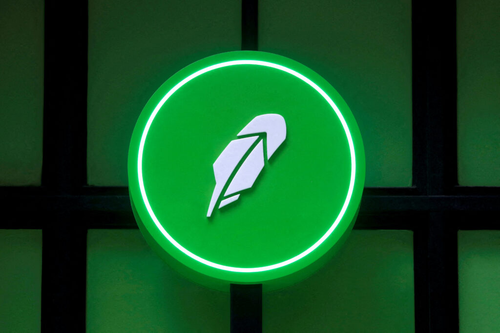 Robinhood sees $100 million costs tied to regulatory issues in third quarter