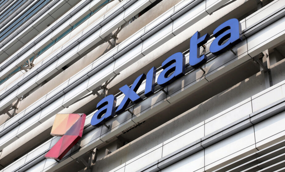 Japan's Mitsui to buy 12.7% stake in Axiata's digital and analytics unit