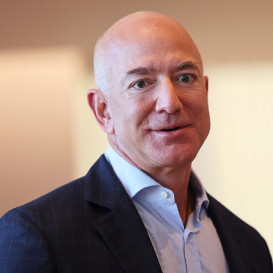 Amazon founder Bezos plans move to Miami from Seattle