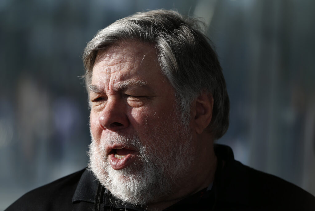 Apple co-founder Wozniak suffers possible stroke in Mexico