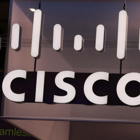 Cisco lowers annual forecasts on slowdown in new orders