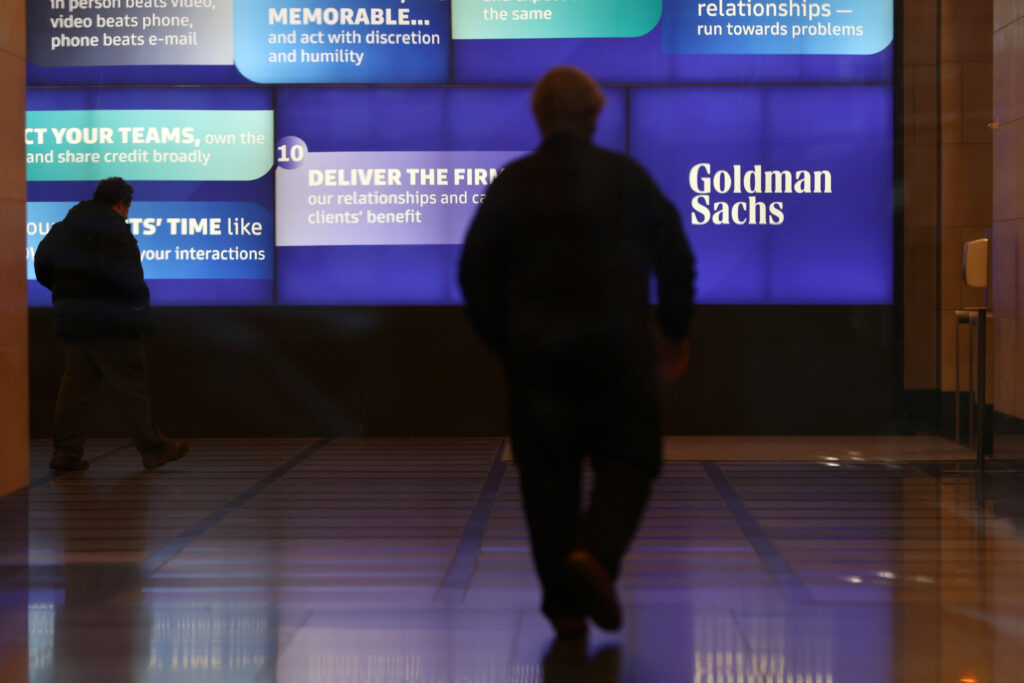 Goldman Sachs faces rocky exit from Apple credit card partnership