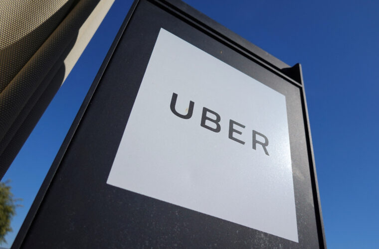 Uber to raise minimum wage for drivers in France