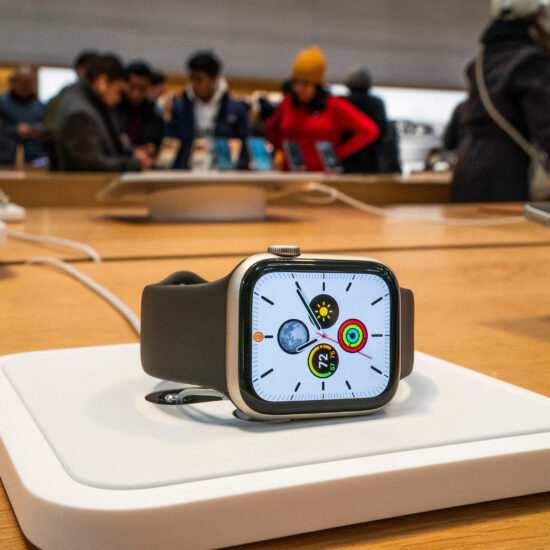 Apple can temporarily sell smartwatches after US appeals court win