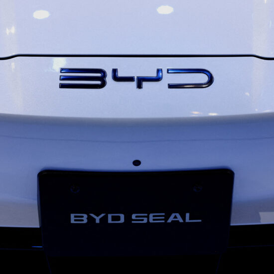 China's BYD forecasts 2023 net profit to rise as much as 86.5% y/y