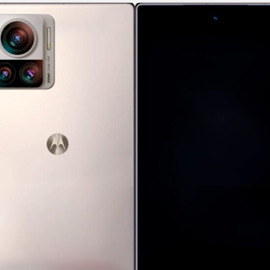 Motorola thinks about the phone that unrolls from all sides