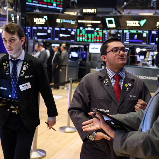 Hedge funds call time on tech rally, banks say