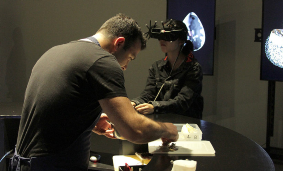 Aerobanquets RMX: world’s first immersive gastronomy experience