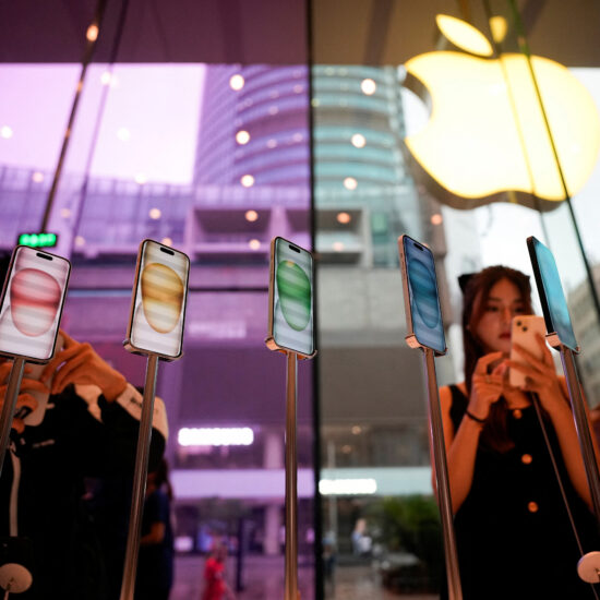 Apple set for big sales decline as investors await AI in iPhones
