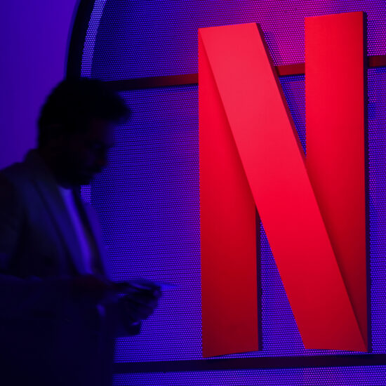 Netflix hits 40 million users for ad-supported plan