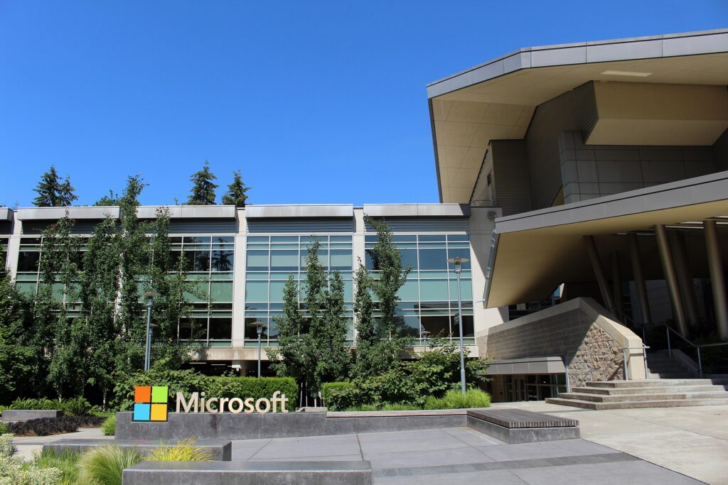 Building 92 of Microsoft head quarter - Credit Wikipedia