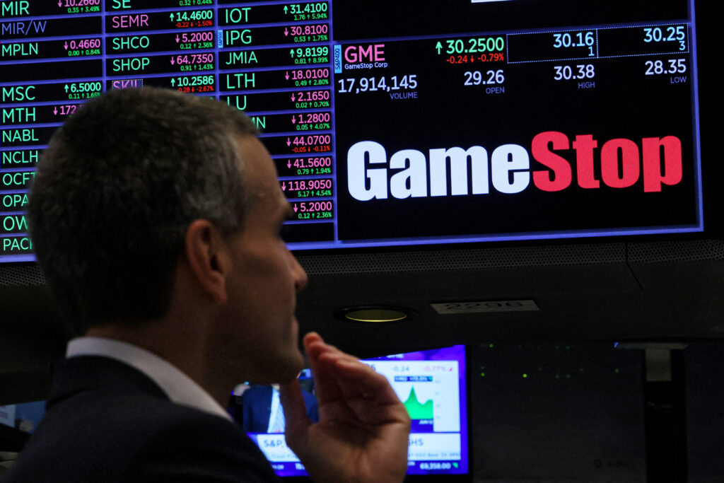 GameStop shares tumble after CEO says store network will shrink