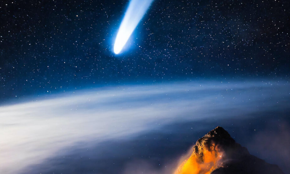 What happens with the comet that will approach Earth in October