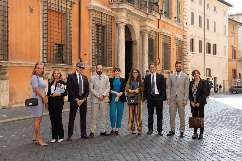 eBay small businesses meet with policymakers in Rome