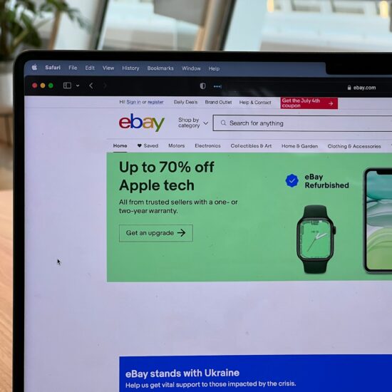 eBay small businesses meet with policymakers in Rome